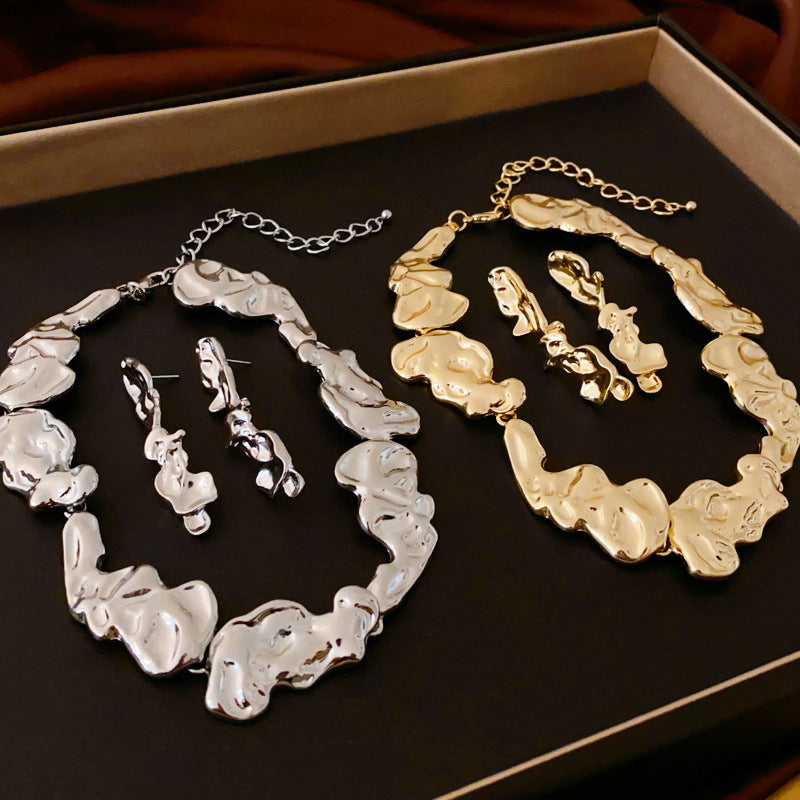 Collana con orecchini