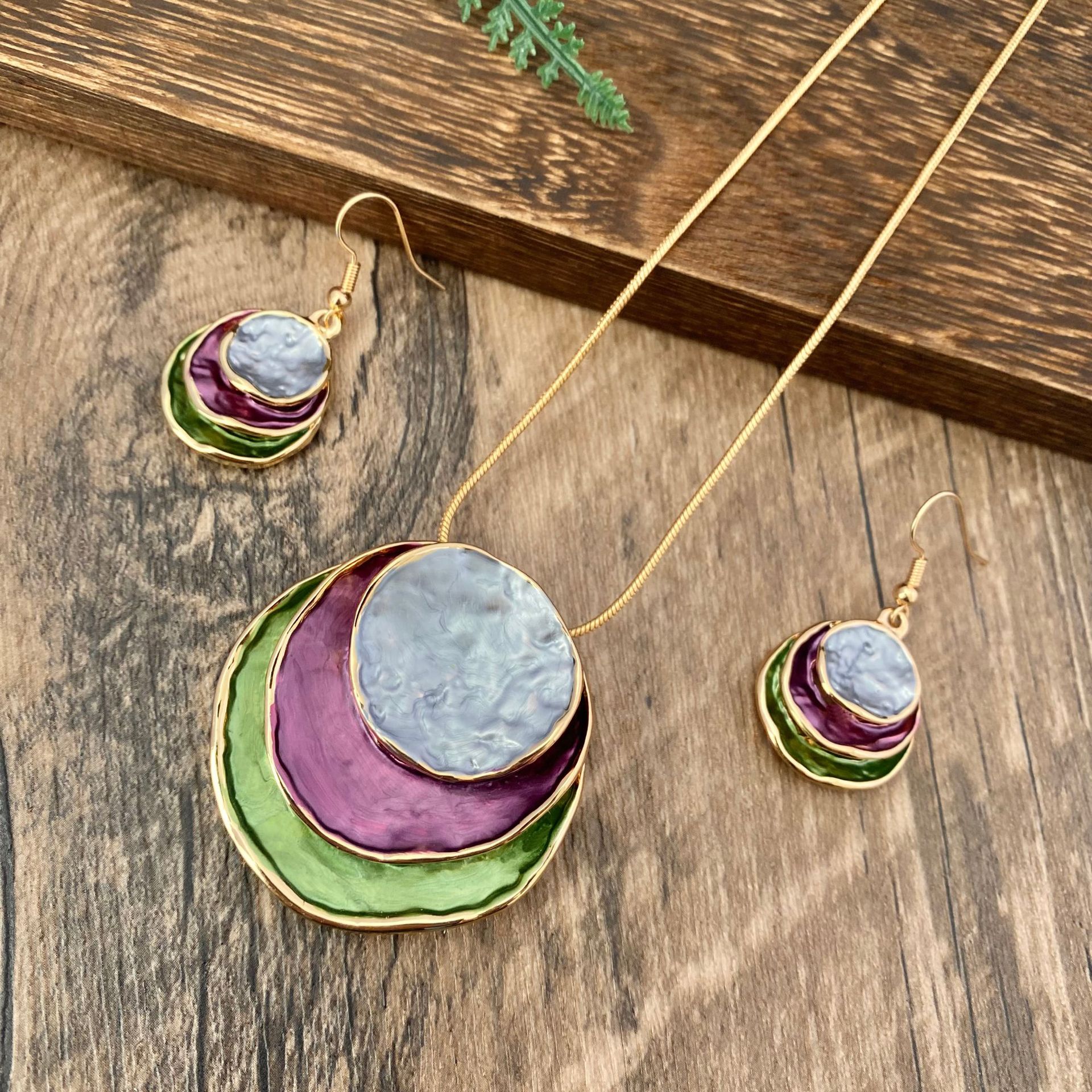Orecchini e collana
