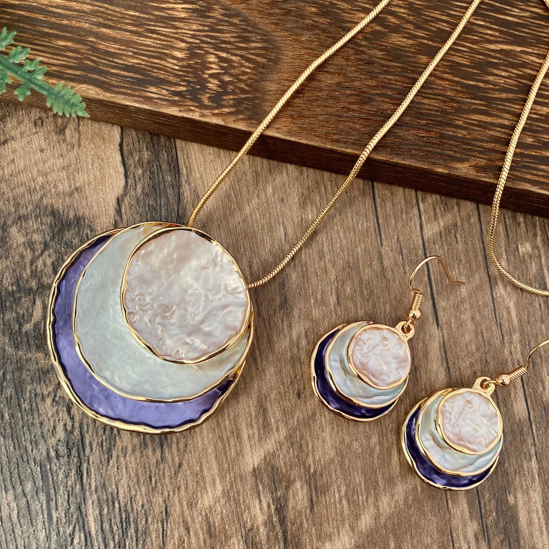 Orecchini e collana