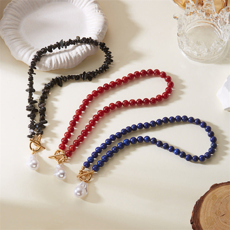 Collana da donna lavorata a mano con pietre naturali nere alla moda