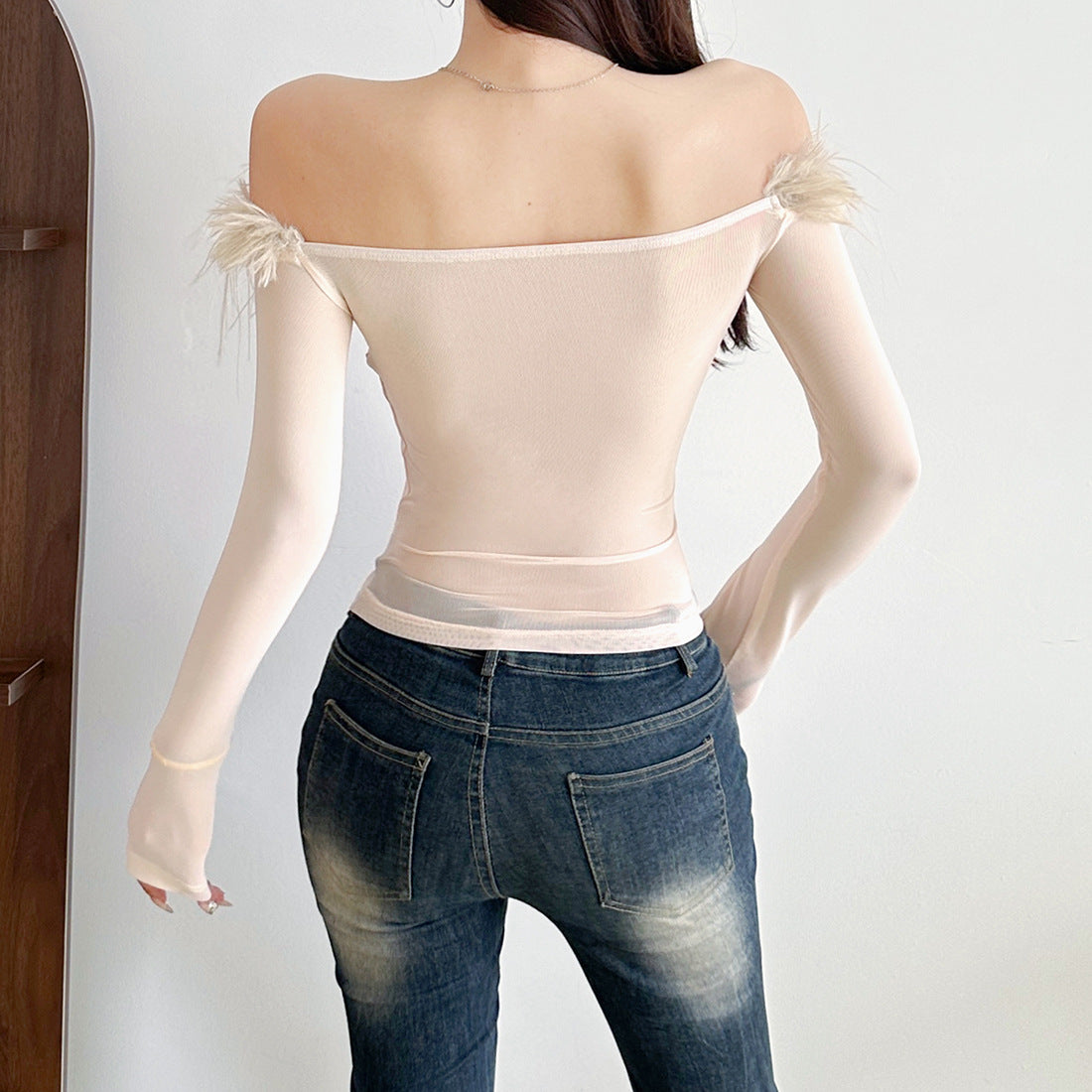 Women's long-sleeved jumper with fashionable neck stitching