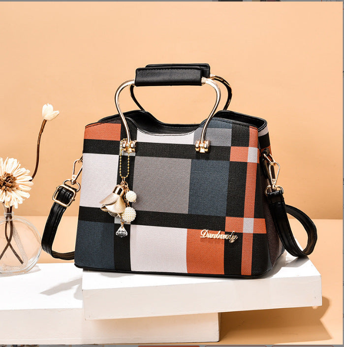 Nuova borsa da donna alla moda e di grande capacità