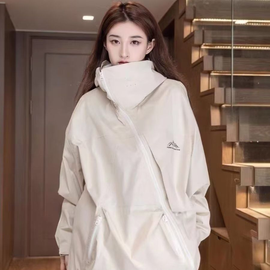 Trench donna